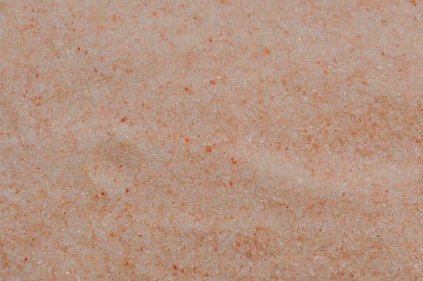 finegranulatedpinkhimalayancrystalsalt01 Salt Lamps Crafts Manufacture and Exporter