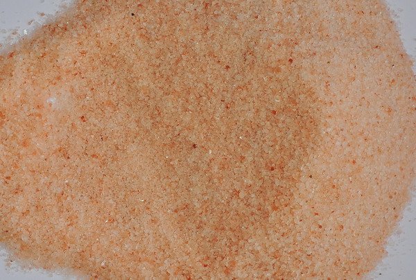 finegranulatedpinkhimalayancrystalsalt02 Salt Lamps Crafts Manufacture and Exporter