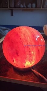 spheredesigncraftedhimalayansaltlampperfectfordesksidetablenightlighthomeoffice03 Salt Lamps Crafts Manufacture and Exporter